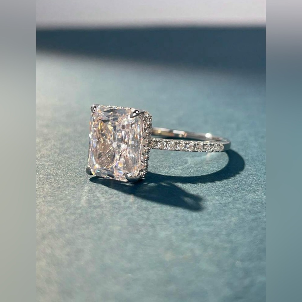 New 925 Sterling Silver Sparkle White Cubic Zirconia Ring Size 7